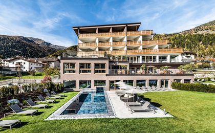 Tuberis Nature & Spa Resort in Taufers im Münstertal, Trentino-Südtirol, Italien - Bild #2